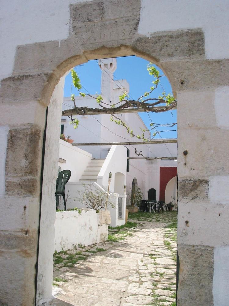אוסטוני Albergo Masseria Refrigerio מראה חיצוני תמונה