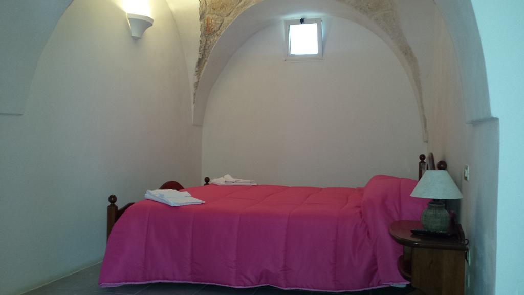 אוסטוני Albergo Masseria Refrigerio מראה חיצוני תמונה