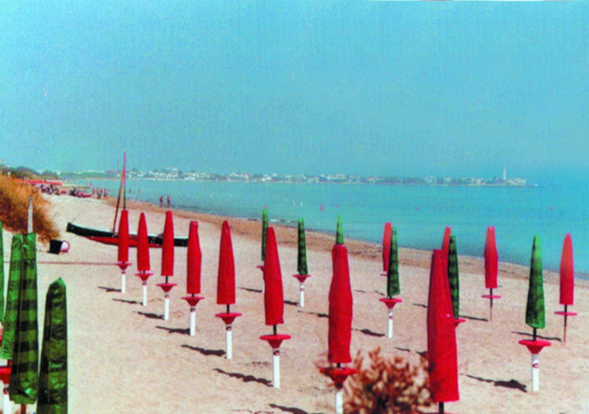 אוסטוני Albergo Masseria Refrigerio מראה חיצוני תמונה