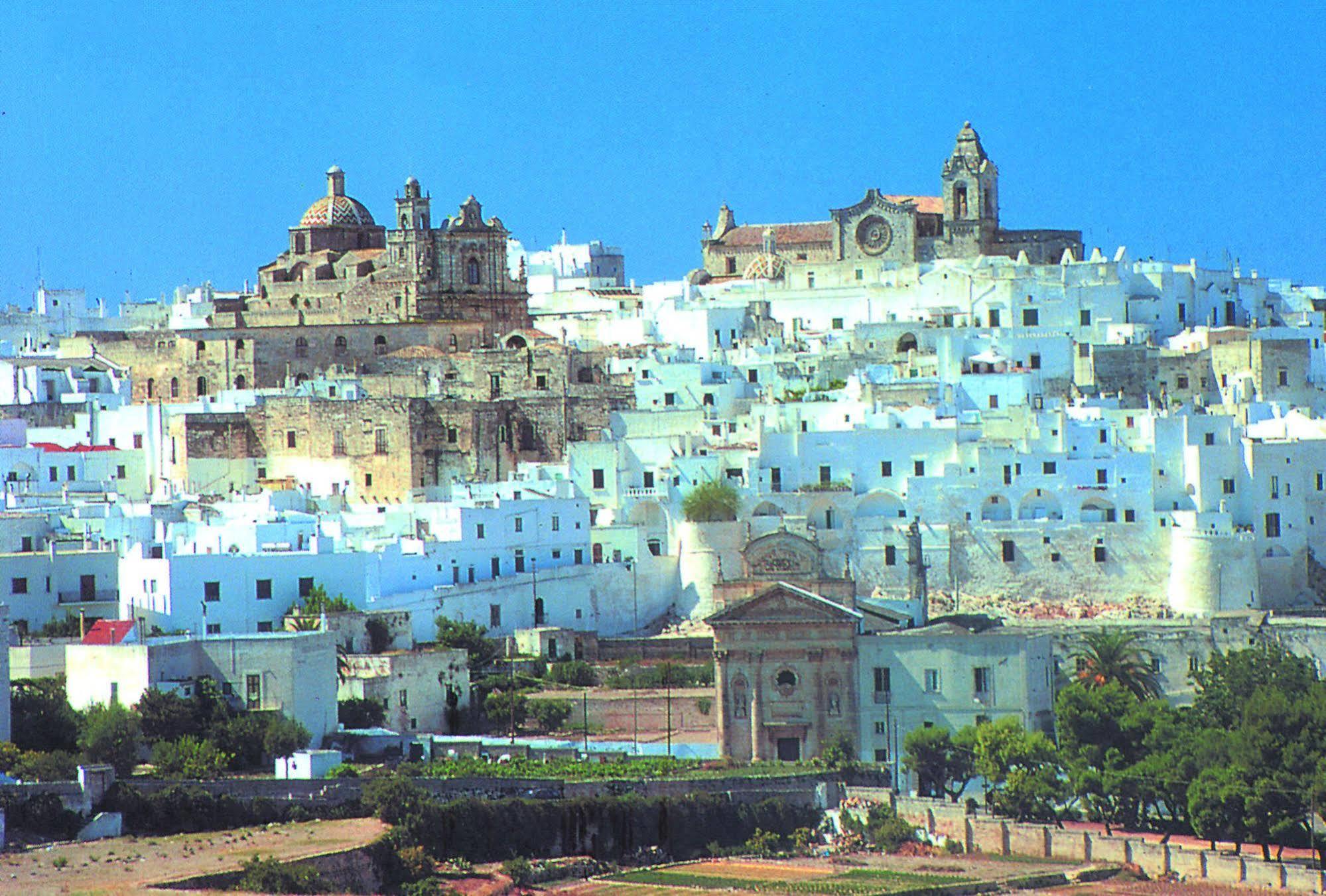 אוסטוני Albergo Masseria Refrigerio מראה חיצוני תמונה