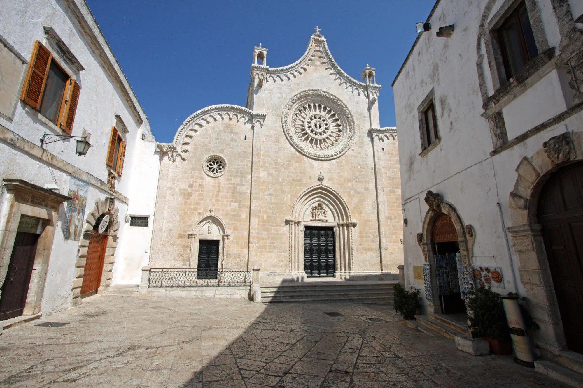 אוסטוני Albergo Masseria Refrigerio מראה חיצוני תמונה