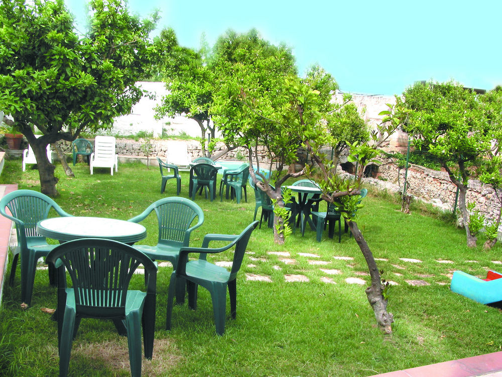 אוסטוני Albergo Masseria Refrigerio מראה חיצוני תמונה